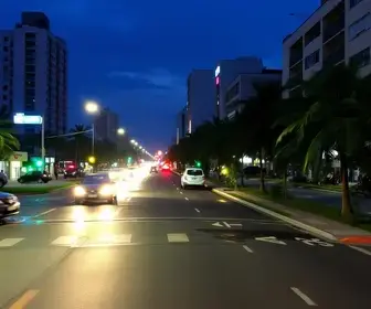 Cuiabá reforça limpeza noturna trabalhadores em ruas, avenidas e praças
