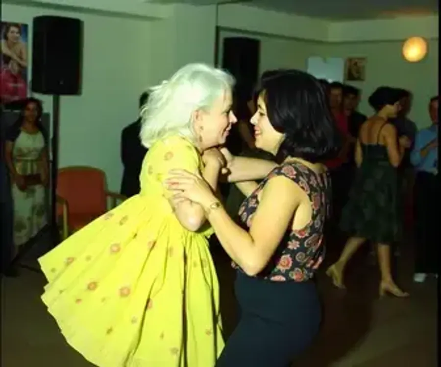 CCI Aideê Pereira celebra 27 anos com Baile Retrô e programação cultural nesta terça
